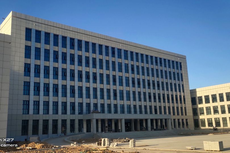 六安市交通實業(yè)辦公大樓1-6樓—106款鋼鋁-防火隔斷項目