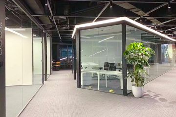 簡(jiǎn)約單玻玻璃隔斷,全景隔斷極窄極簡(jiǎn)辦公室玻璃隔斷墻
