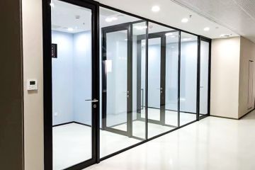 財(cái)務(wù)室用玻璃隔斷好嗎？推薦財(cái)務(wù)室用哪款玻璃隔斷？