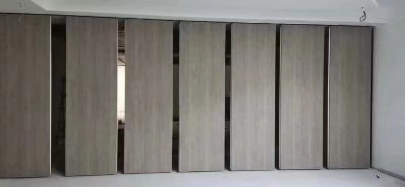 酒店移動屏風(fēng)隔斷.jpg