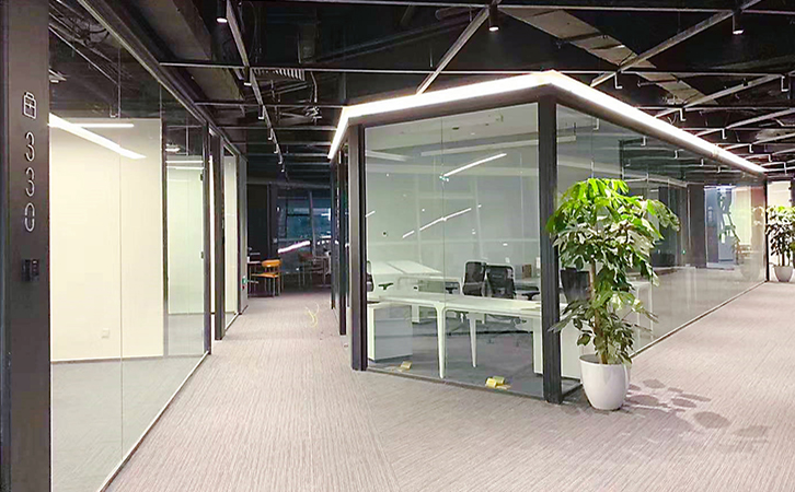 全景隔斷極窄極簡辦公室玻璃隔斷墻.jpg